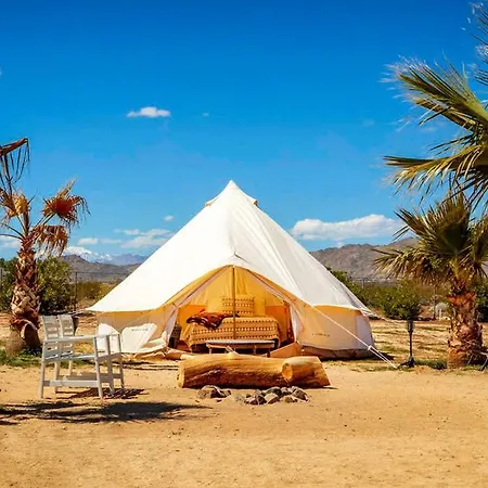 Glamping Salmarina Luxury tent