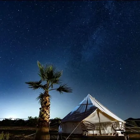 Glamping Salmarina * La Santa